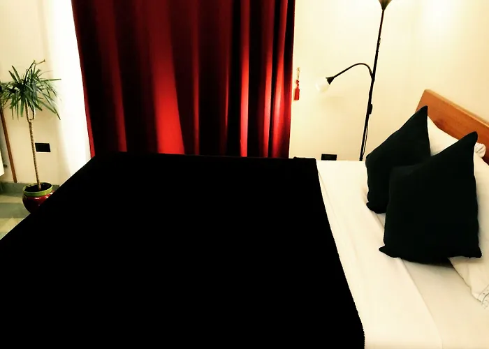 Smln Rooms & Suites